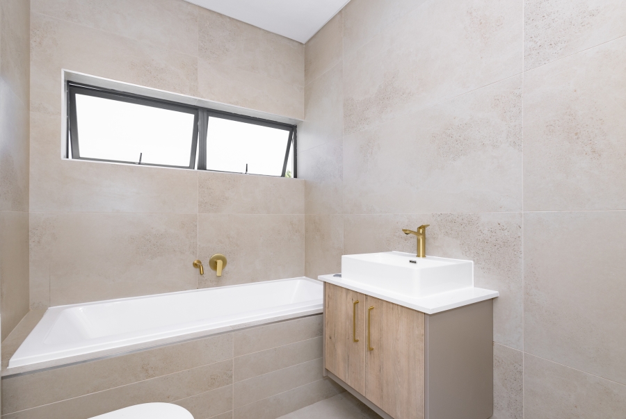 4 Bedroom Property for Sale in Sandown Western Cape